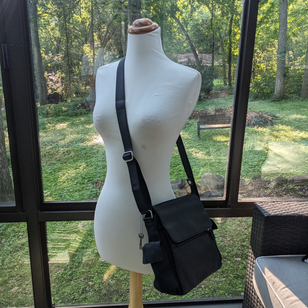 Fossil black leather crossbody bag
